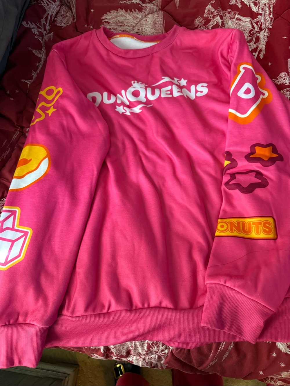 DunQueens Women's Pink Graphic Sweatshirt and Joggers - RARE